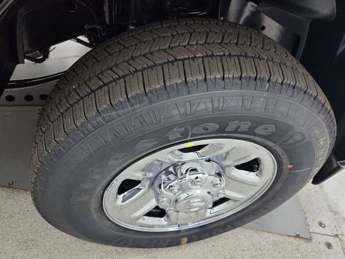 New 2026 RAM 2500 Tradesman image 34