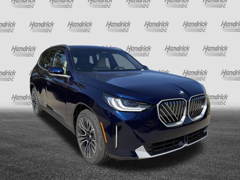 Used 2026 BMW X3 xDrive30i w/ Premium Package AWD/4WD image 2