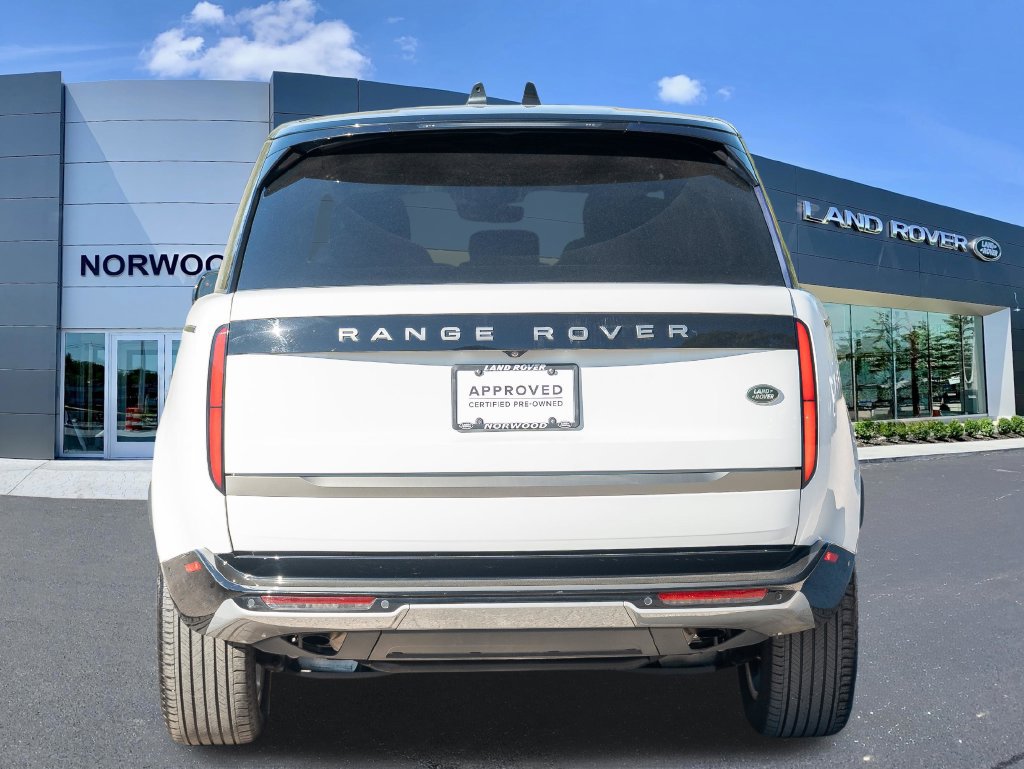 Used 2023 Land Rover Range Rover SE AWD/4WD image 5