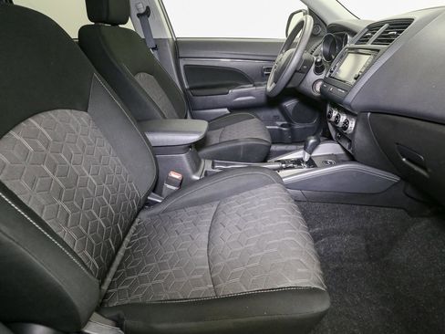 Used 2024 Mitsubishi Outlander Sport ES image 18