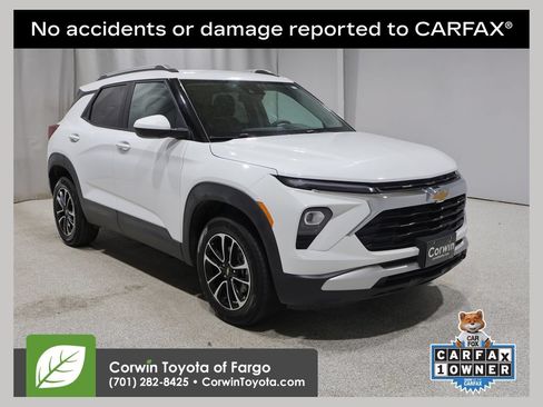 Used 2025 Chevrolet TrailBlazer LT AWD/4WD image 1