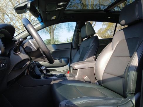 Used 2020 Kia Sportage S w/ S Sunroof Package image 19