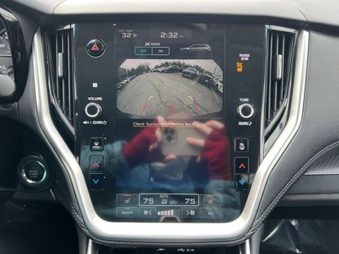 Used 2021 Subaru Outback Premium image 19