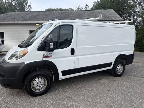 Used 2019 RAM ProMaster 1500 w/ Premium Appearance Group FWD image 2