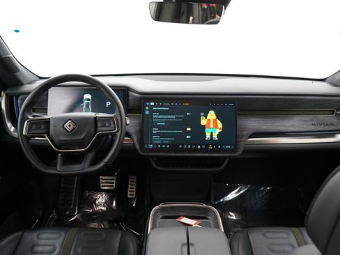 Used 2022 Rivian R1T Adventure AWD/4WD image 17