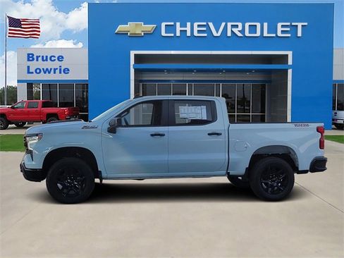 New 2026 Chevrolet Silverado 1500 LT Trail Boss w/ Convenience Package II image 2
