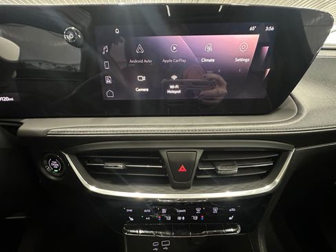 Used 2024 Buick Encore GX Avenir image 22