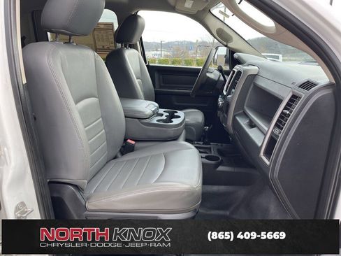 Used 2017 RAM 5500 Tradesman w/ Chrome Appearance Group image 21