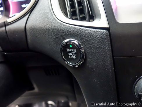 Used 2019 Ford Edge SEL w/ Equipment Group 201A image 17