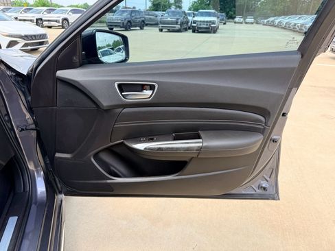 Used 2018 Acura TLX V6 w/ Advance Package FWD image 11