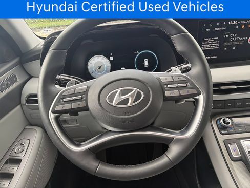 Certified 2024 Hyundai Palisade SEL FWD image 18