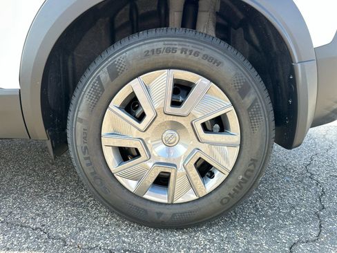 New 2026 Nissan Kicks S FWD image 19
