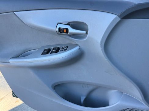 Used 2010 Toyota Corolla LE image 23