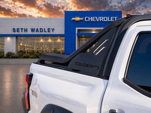 New 2025 Chevrolet Colorado Trail Boss w/ Midnight Edition AWD/4WD image 7