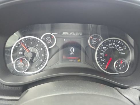 Certified 2025 RAM 2500 Big Horn AWD/4WD image 13