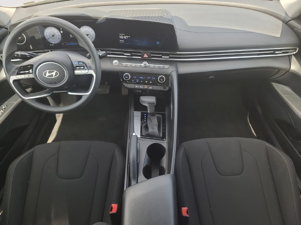 Used 2024 Hyundai Elantra SEL FWD image 10