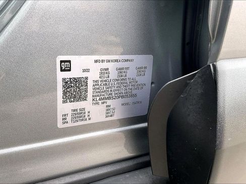Used 2023 Buick Encore GX Preferred w/ Cold Weather Comfort Package FWD image 35