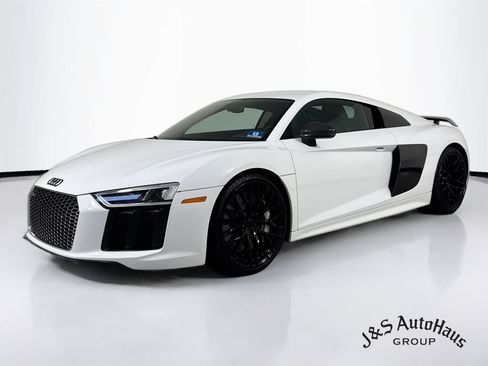 Used 2017 Audi R8 V10 plus AWD/4WD image 3