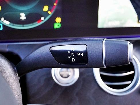 Used 2022 Mercedes-Benz E 350 Sedan image 32