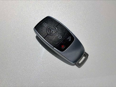 Used 2020 Mercedes-Benz GLE 350 4MATIC image 36