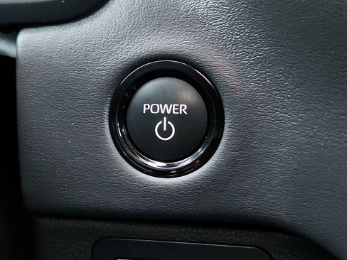 Used 2025 Toyota Tundra Platinum image 19