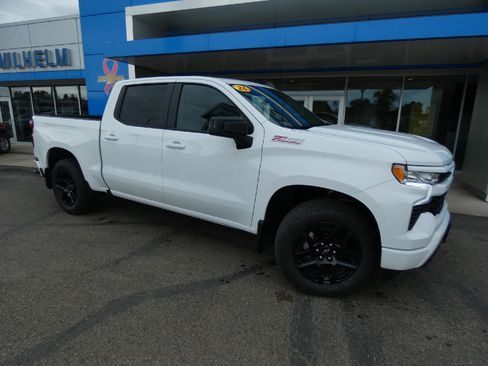 New 2026 Chevrolet Silverado 1500 RST w/ Z71 Off-Road Package AWD/4WD image 1