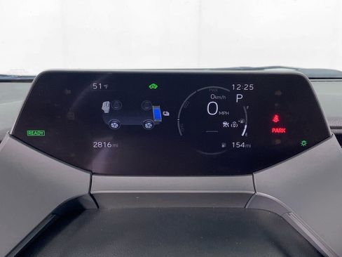 Used 2025 Toyota Prius XLE image 19