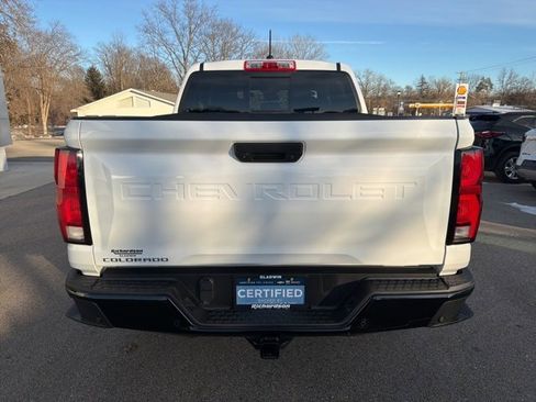 Certified 2024 Chevrolet Colorado Z71 w/ Z71 Convenience Package 2 image 4