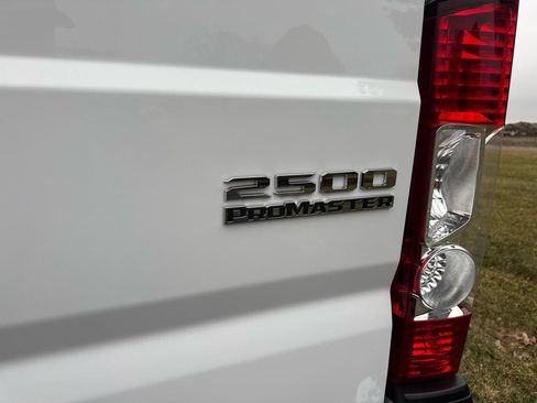 Used 2023 RAM ProMaster 2500 w/ Convenience Group image 26