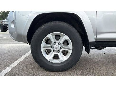 Certified 2024 Toyota 4Runner SR5 AWD/4WD image 12