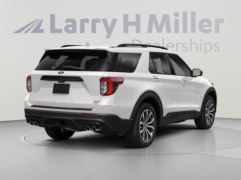 Used 2020 Ford Explorer ST w/ Premium Technology Package AWD/4WD image 2