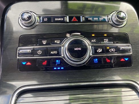 Certified 2022 Lincoln Nautilus Reserve image 27