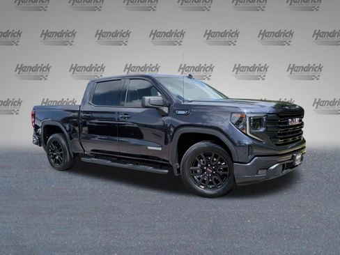 Used 2025 GMC Sierra 1500 Elevation RWD image 2