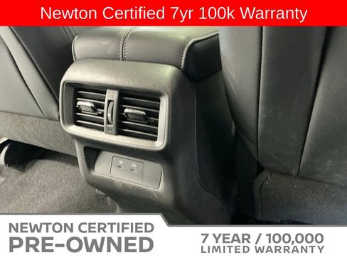 Used 2025 Nissan Murano SL AWD/4WD image 24