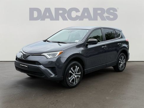 Used 2018 Toyota RAV4 LE w/ All Weather Liner Package FWD image 3