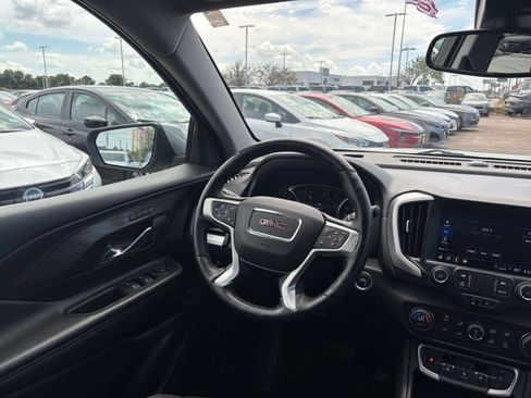 Used 2024 GMC Terrain SLT AWD/4WD image 35