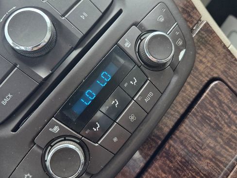 Used 2012 Buick Regal Premium image 26