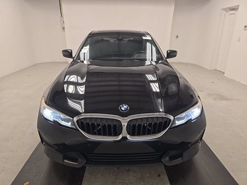 Used 2020 BMW 330i Sedan w/ Convenience Package RWD image 2