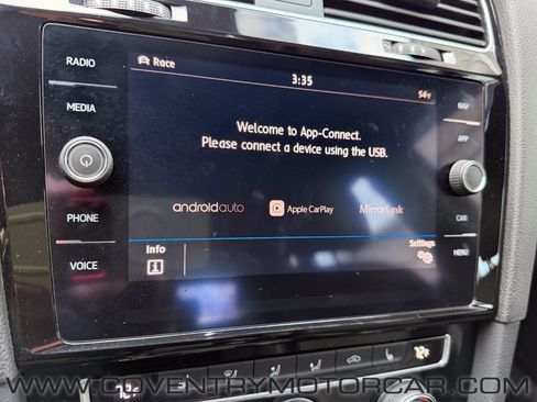 Used 2019 Volkswagen Golf R 4-Door image 26