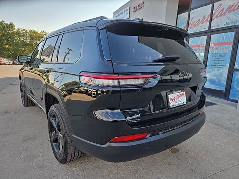 New 2025 Jeep Grand Cherokee L Limited w/ Luxury Tech Group II image 8