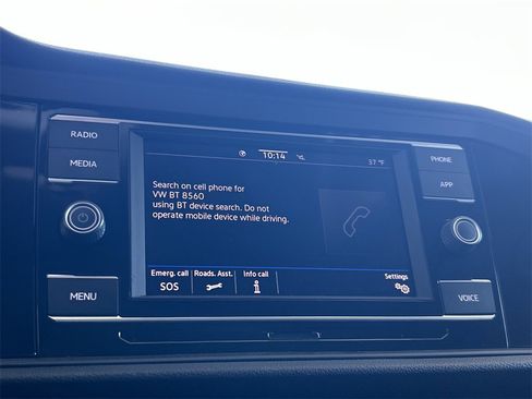 Certified 2024 Volkswagen Jetta SE w/ Panoramic Sunroof Package image 22