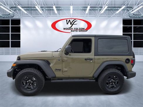 Used 2025 Jeep Wrangler Sport image 6