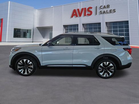 Used 2025 Ford Explorer Platinum w/ LUX Leather Package image 2