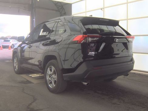 Used 2025 Toyota RAV4 LE AWD/4WD image 6