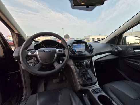 Used 2016 Ford Escape SE w/ SE Chrome Package FWD image 10