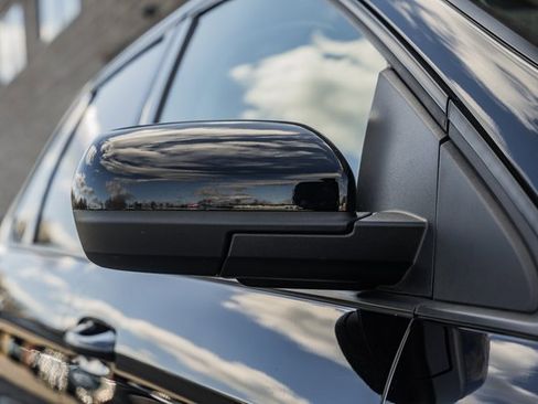 Certified 2022 Ford Edge SE w/ Black Appearance Package image 16