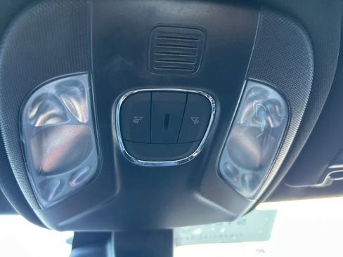 Used 2023 Jeep Compass Altitude image 37