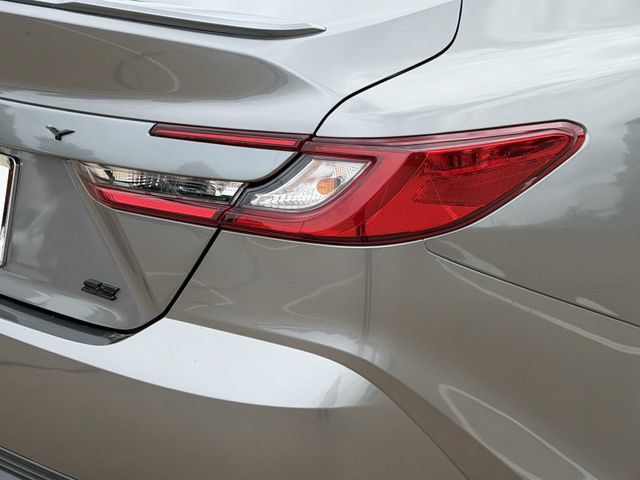 Used 2025 Toyota Camry SE FWD image 7