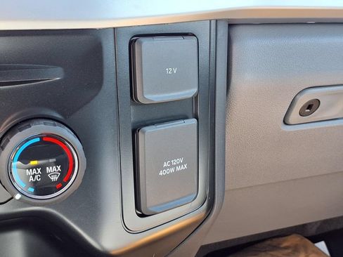 Used 2025 Ford F550 2WD Regular Cab Super Duty image 8