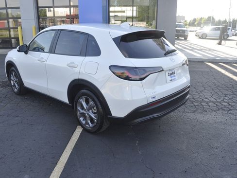 Used 2026 Honda HR-V LX image 5